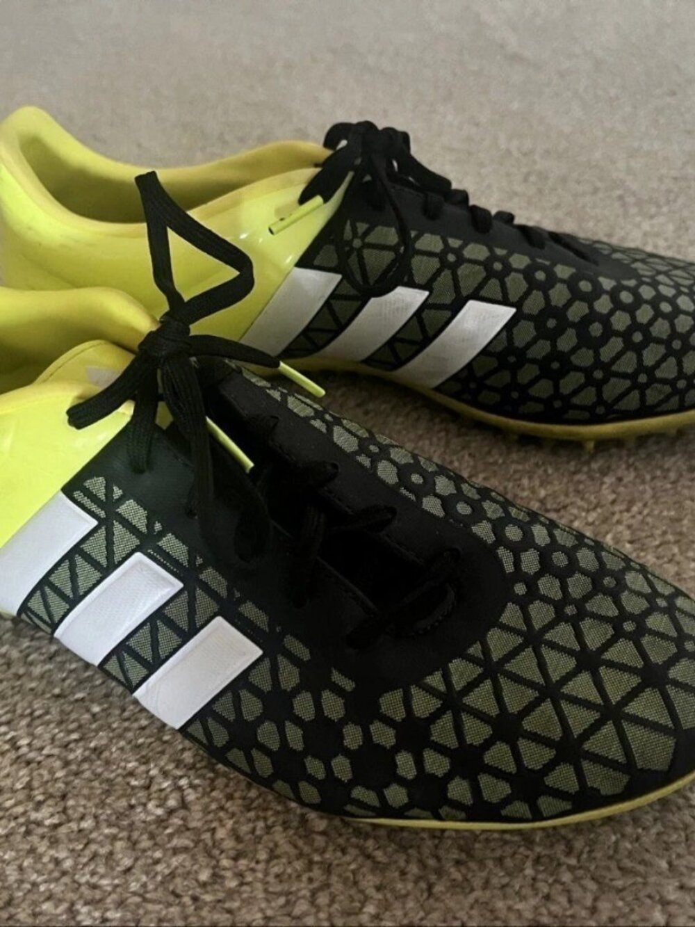 Adidas Ace 15.4 TF Turf Soccer Shoes Mens US 9 Black Neon Yellow